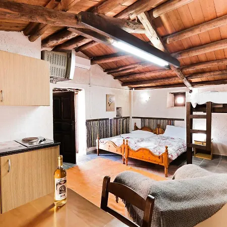 Holiday home Quaint In Askos Navagio *